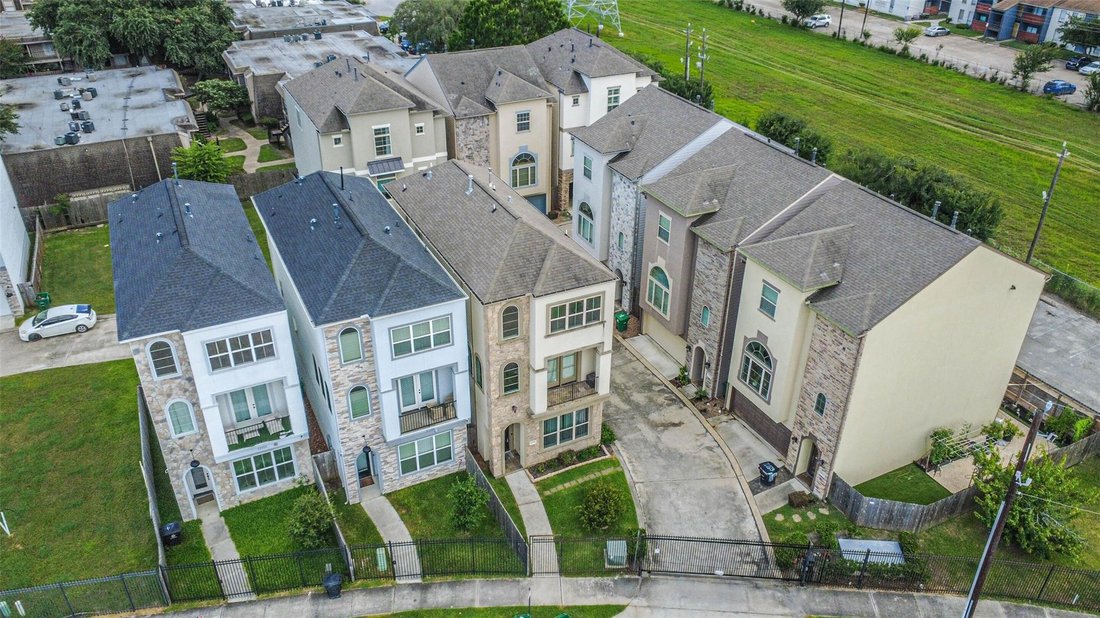 House in Houston, Texas, United States 4 - 18577947