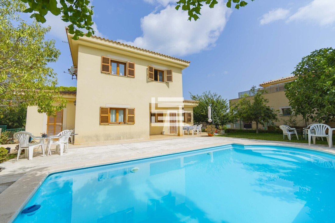 Villa in Benissa, Valencian Community, Spain 1 - 18574448