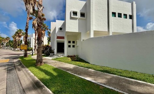 House in Cancún, Quintana Roo, Mexico 1