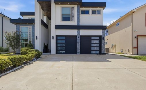House in Plano, Texas, United States 1