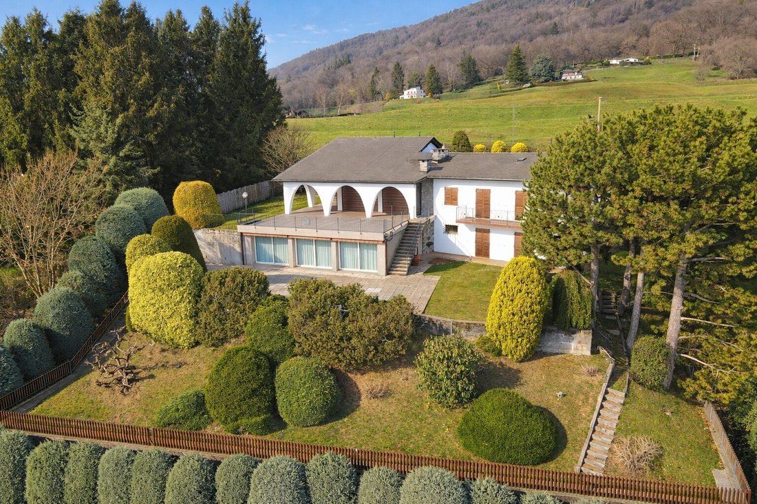 Villa in Alto Malcantone, Ticino, Switzerland 1 - 18575996