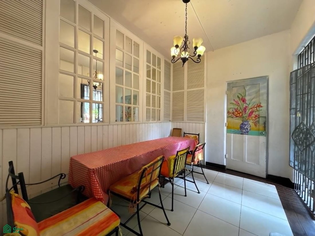 House in Cinco Esquinas, San José Province, Costa Rica 3 - 18356788