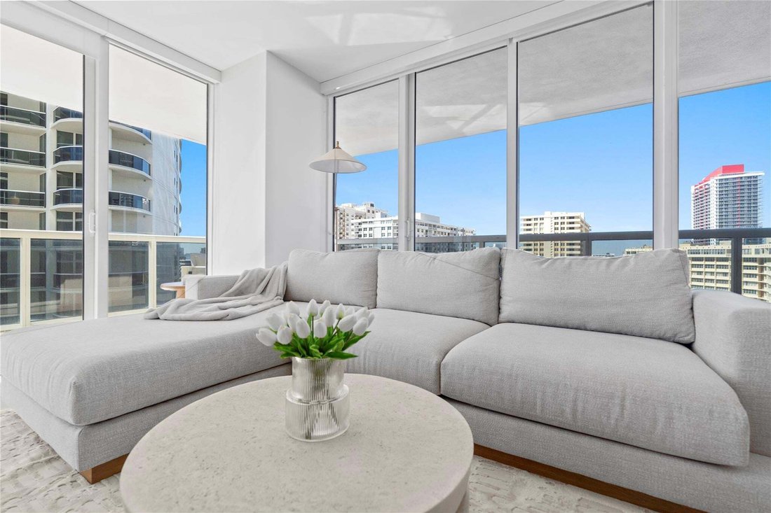 Condo in Hallandale Beach, Florida, United States 2 - 18576563