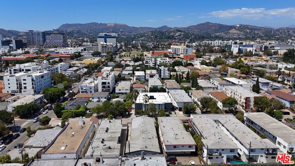 Los Angeles, California, United States 2 - 18577030