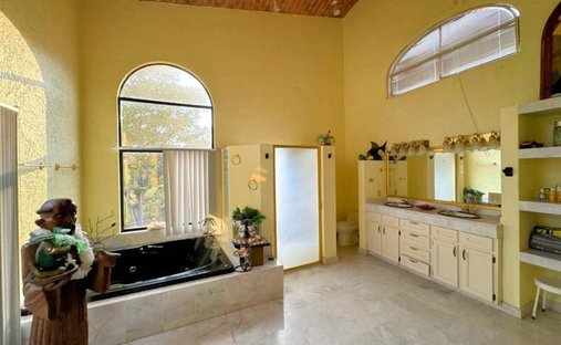 Townhouse in Chantepec, Jalisco, Mexico 1