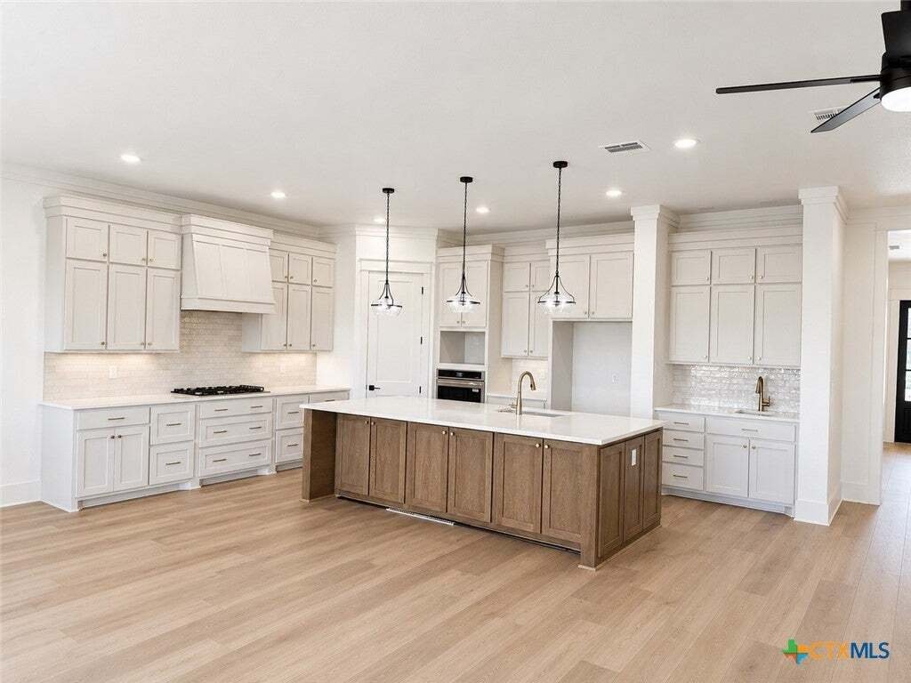 House in Salado, Texas, United States 3 - 17170503