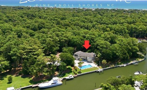 House in Pine Knoll Shores, North Carolina, United States 1