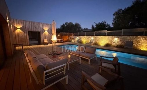 House in Bonifacio / Bunifaziu, Corsica, France 1