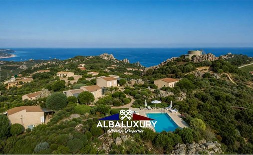 Villa à Trinità d'Agultu e Vignola, Sardaigne, Italie 1