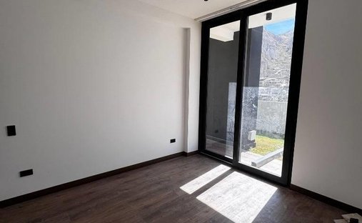 Townhouse in La Paz, La Paz Department, Bolivia 1