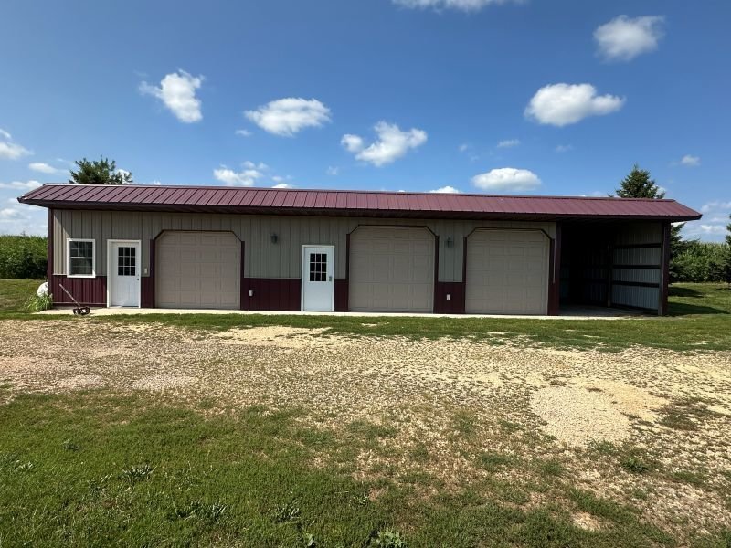 House in DeWitt, Iowa, United States 2 - 18577180