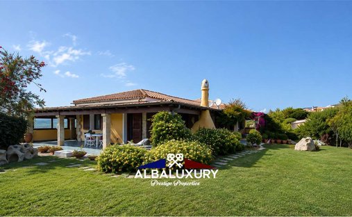 Villa a Santa Teresa Gallura, Sardegna, Italia 1
