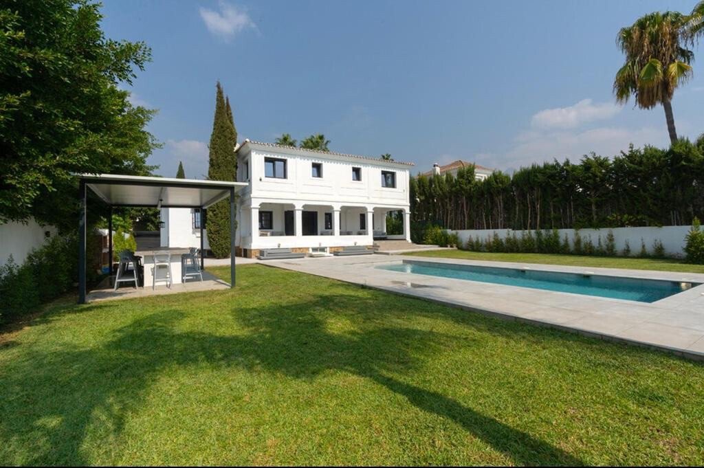 Villa in Puerto Banus, Marbella, Spain 2 - 18574519
