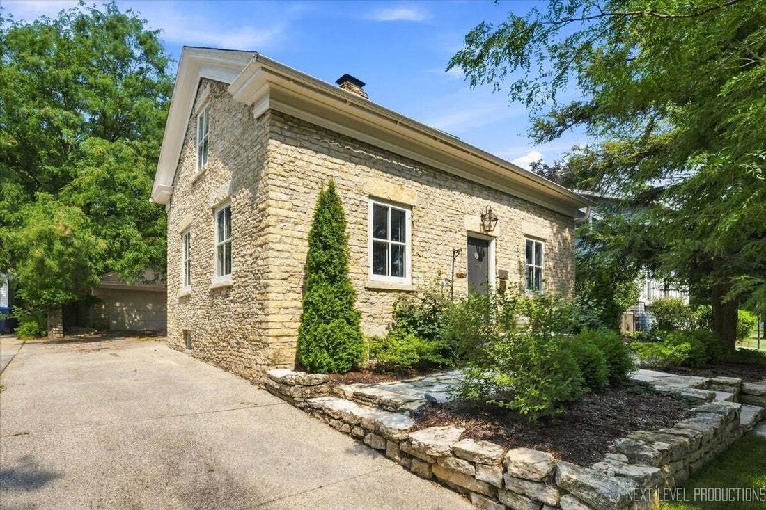 House in Geneva, Illinois, United States 3 - 18577140