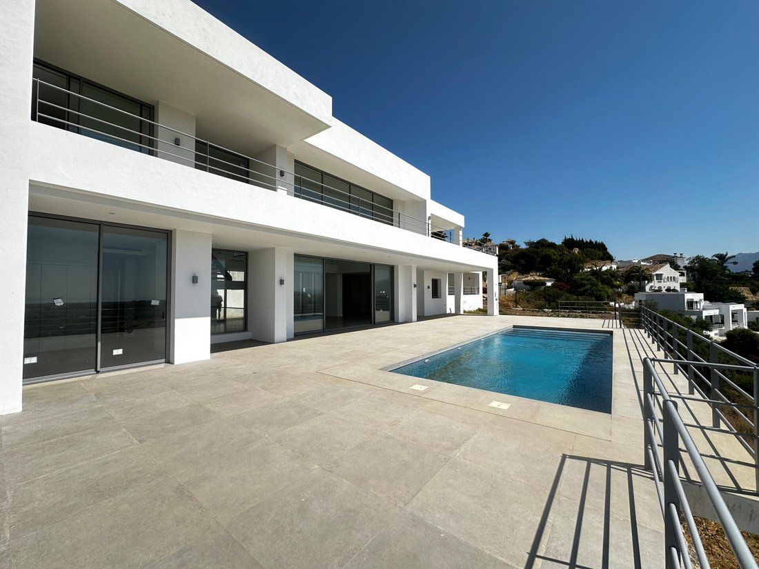 Villa in Benahavis, Andalusia, Spain 2 - 18574503