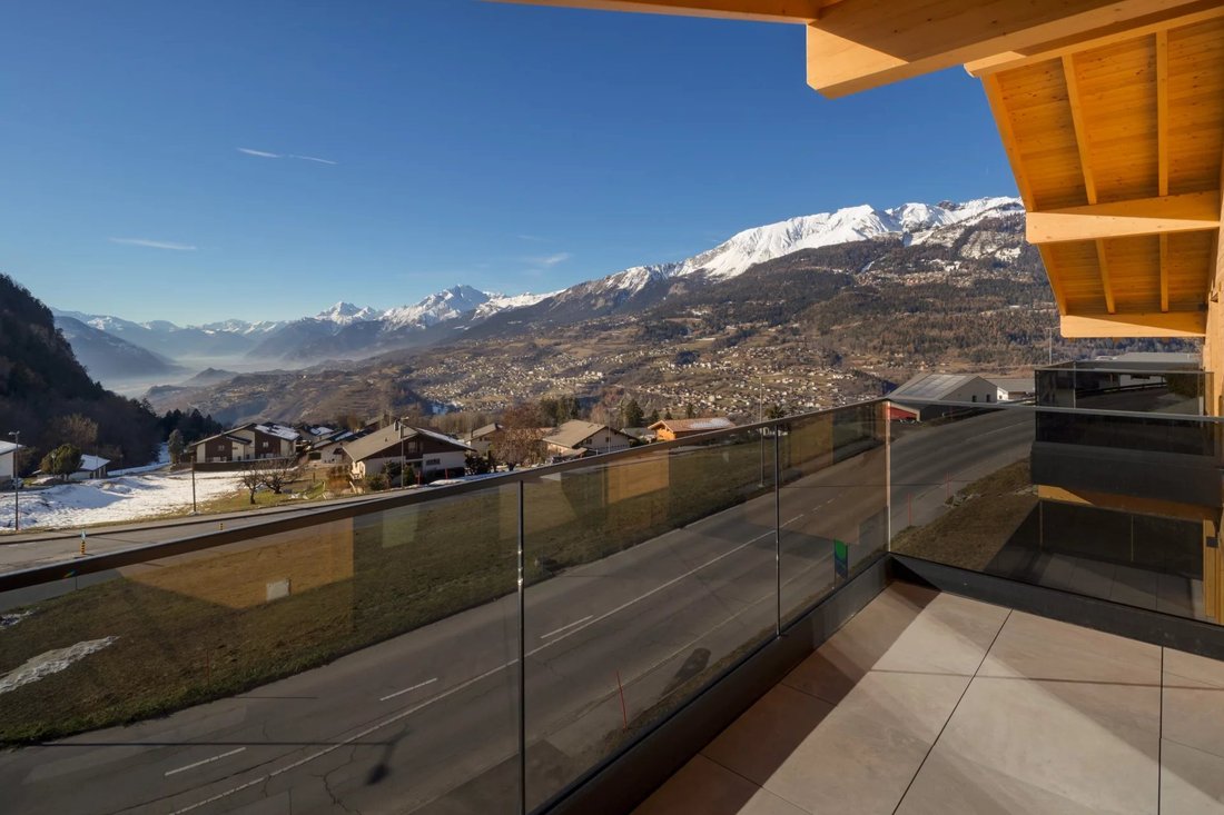 Chalet in Crans-Montana, Valais, Switzerland 3 - 18574970
