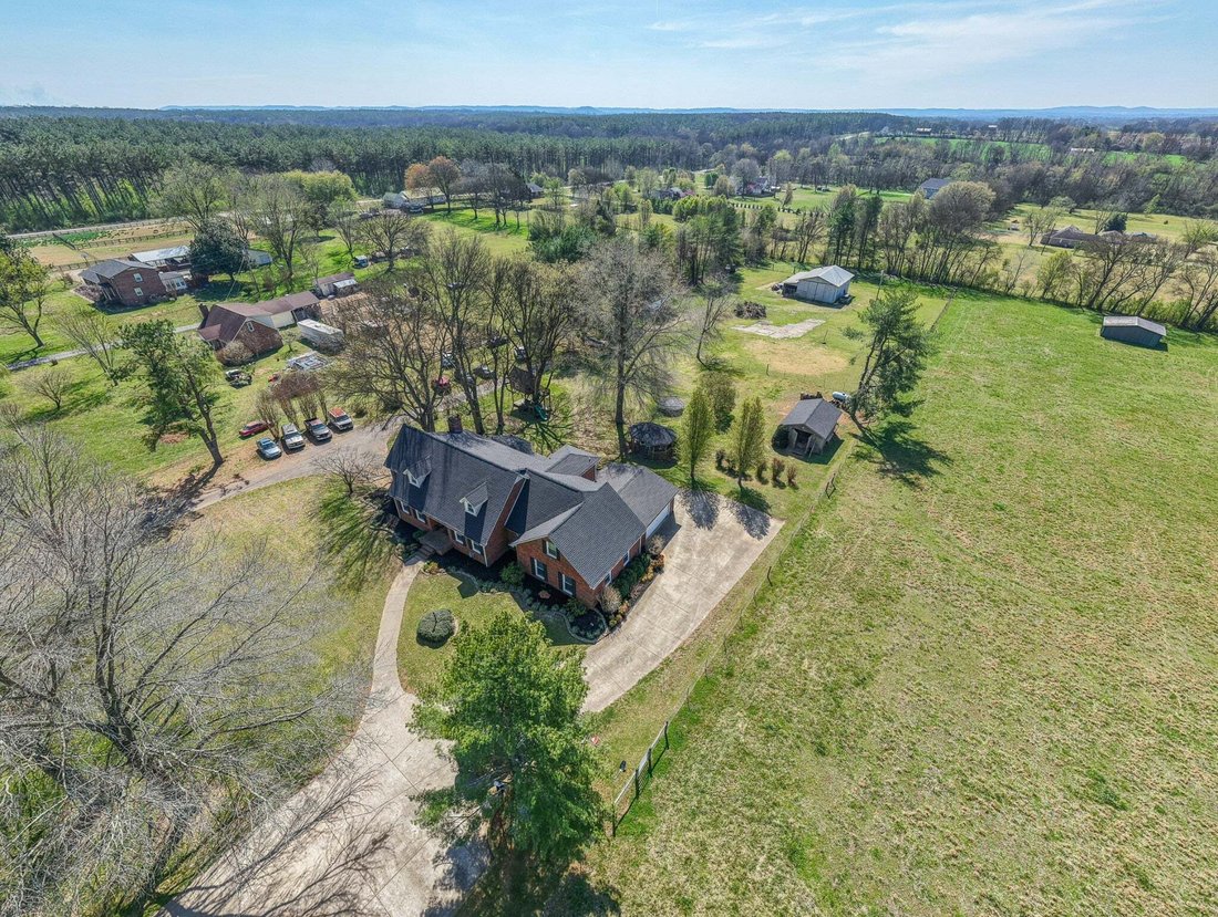 House in Columbia, Tennessee, United States 1 - 18576753