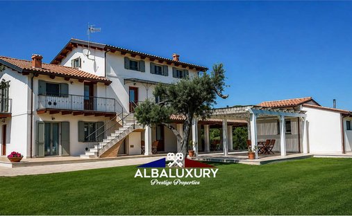 Villa in Alghero, Sardinien, Italien 1