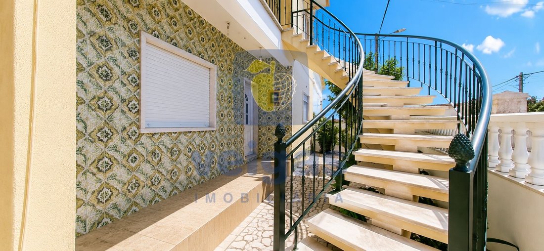 Villa in Vialonga, Lisbon, Portugal 4 - 18578236