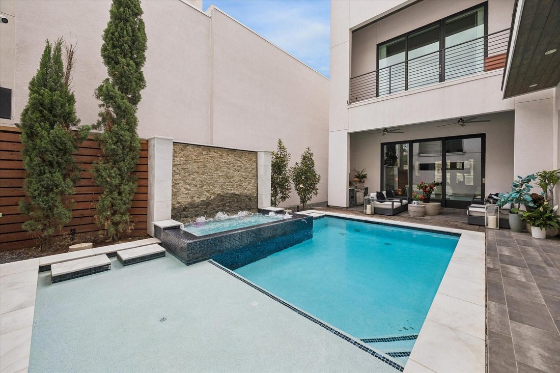 House in Houston, Texas, United States 3 - 18577858