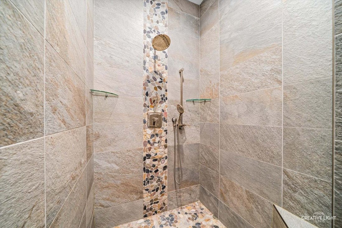 House in South Elgin, Illinois, United States 5 - 18577151
