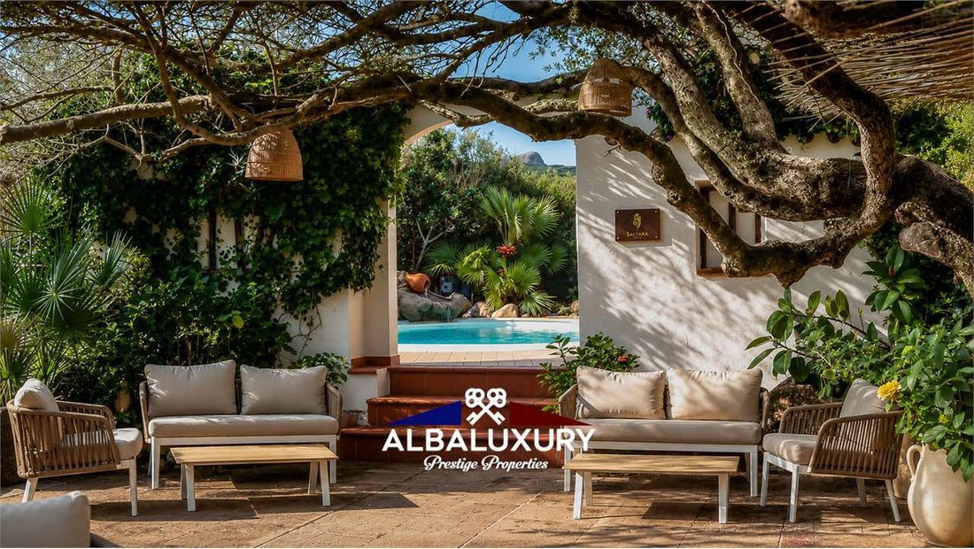 Villa in Santa Teresa Gallura, Sardinia, Italy 3 - 15345401