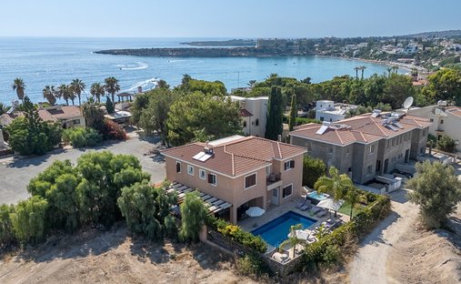 Villa in Peyia, Paphos, Cyprus 1