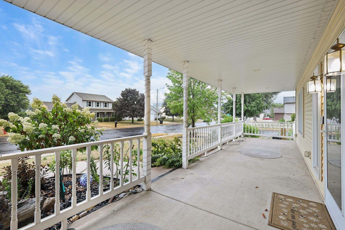 House in Stoughton, Wisconsin, United States 2 - 18575699