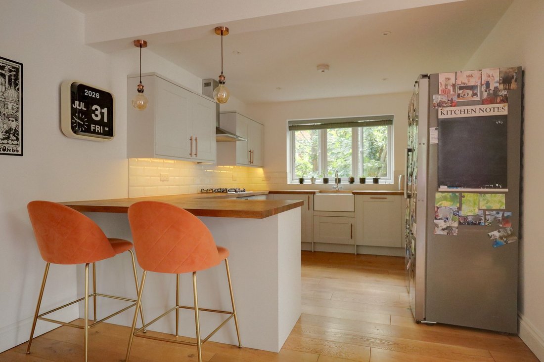 House in Burgess Hill, England 5 - 18574805