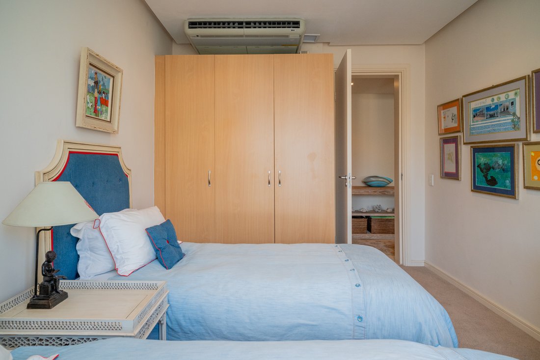 Apartment in Foreshore, Cape Town, South Africa 5 - 18575270