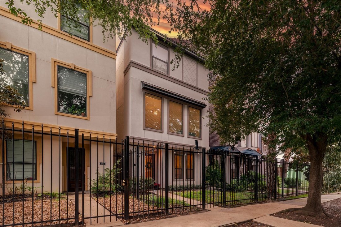 Houston, Texas, United States 1 - 18577934