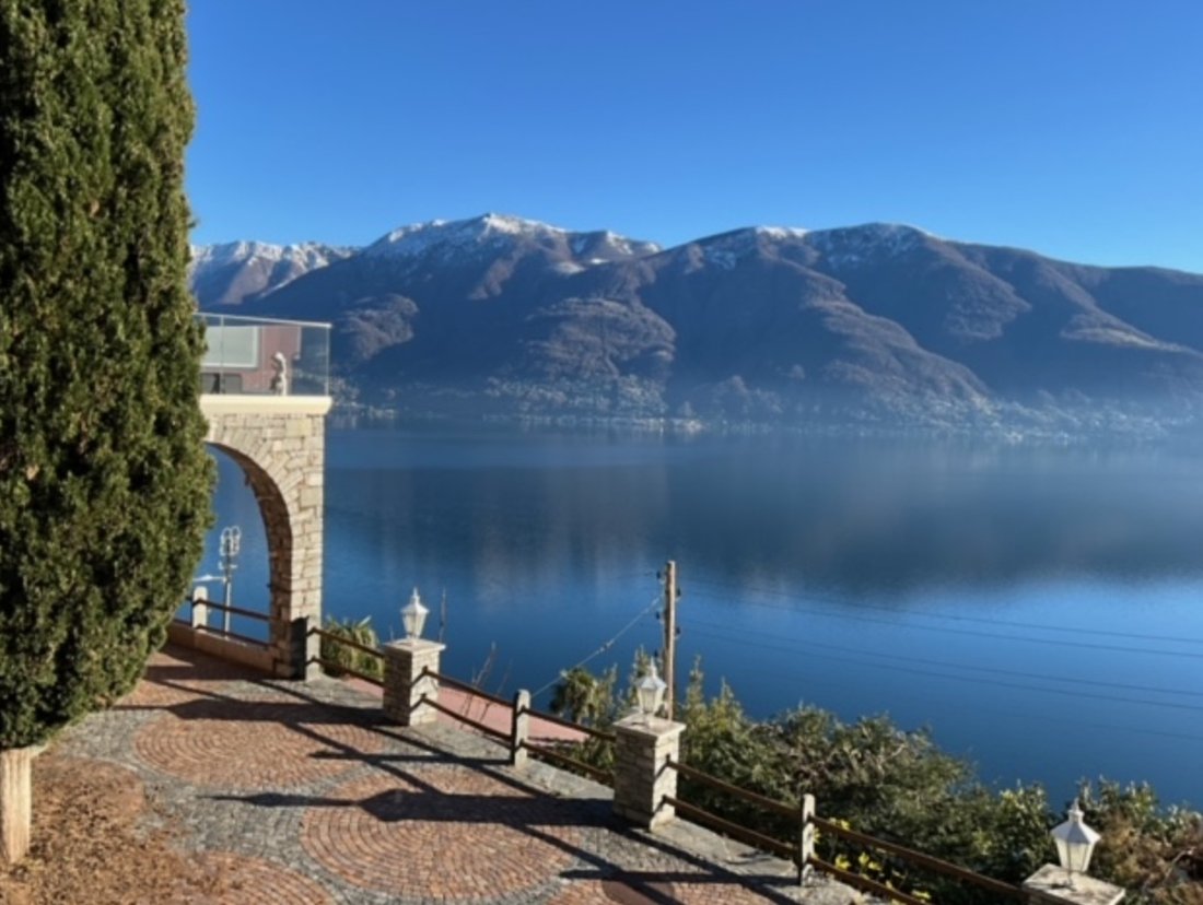 Villa a Ronco sopra Ascona, Ticino, Svizzera 2 - 18575949