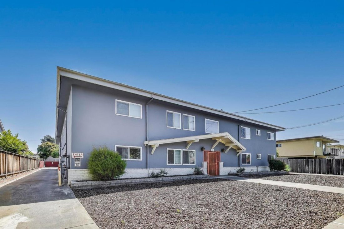 Alameda, California, United States 3 - 18577483