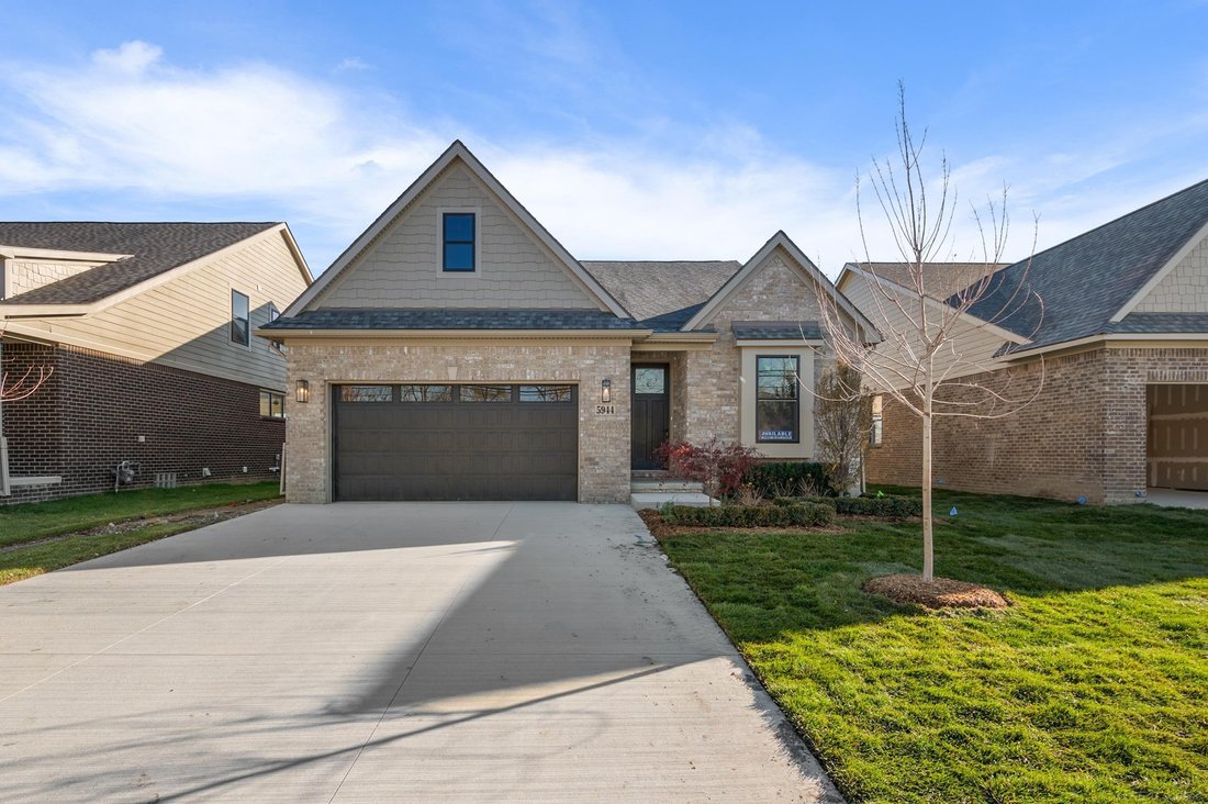 House in Troy, Michigan, United States 2 - 18577120