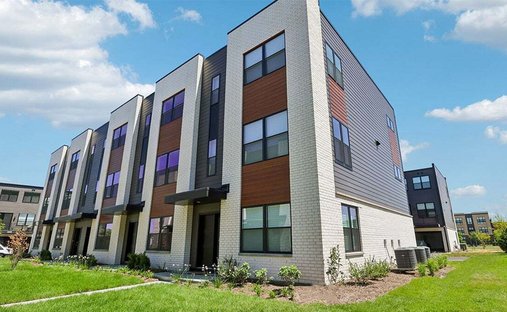 Townhouse in Glendale Heights, Illinois, United States 1