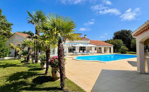 Villa in France-L'Alouette-Jean Bart, Pessac, France 1