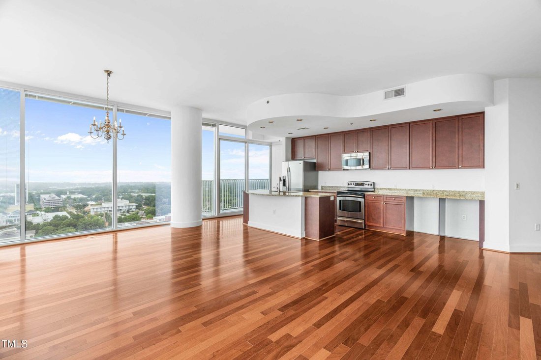 Condo in Raleigh, North Carolina, United States 3 - 18576258