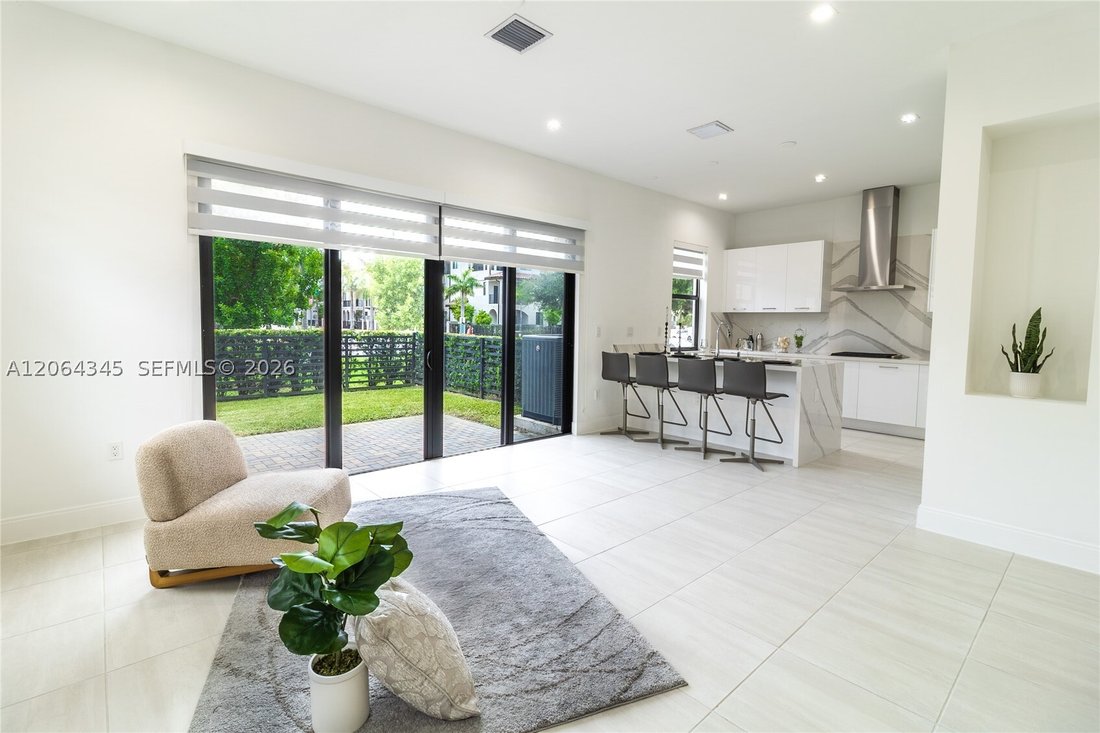 House in Miami Springs, Florida, United States 3 - 18576358