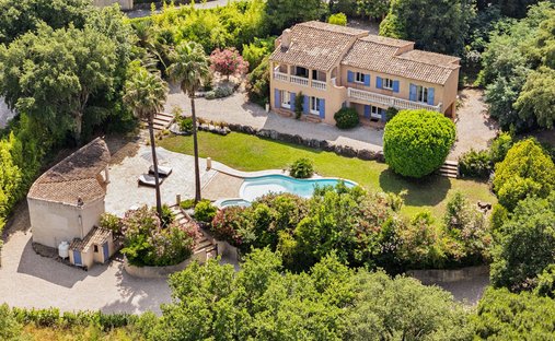 Villa in Grimaud, Provence-Alpes-Côte d'Azur, France 1