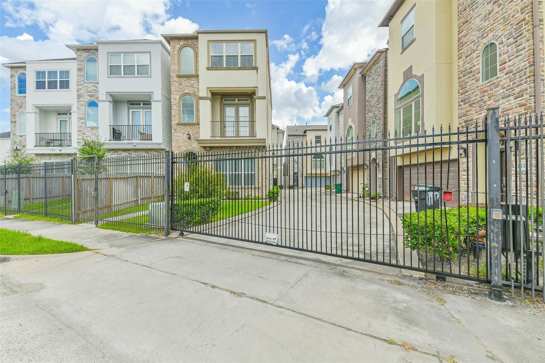 House in Houston, Texas, United States 3 - 18577947