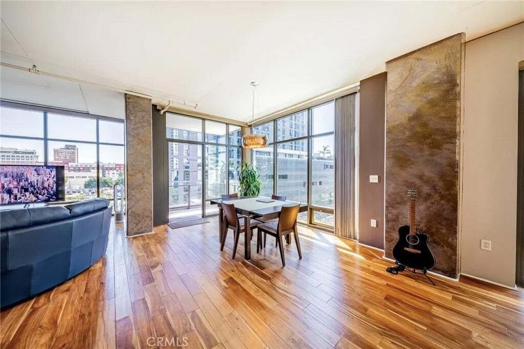Condo in Los Angeles, California, United States 4 - 18453772