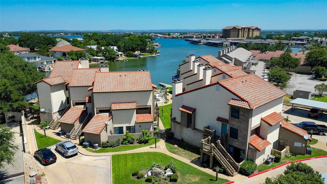Condo in Horseshoe Bay, Texas, United States 1 - 18577321