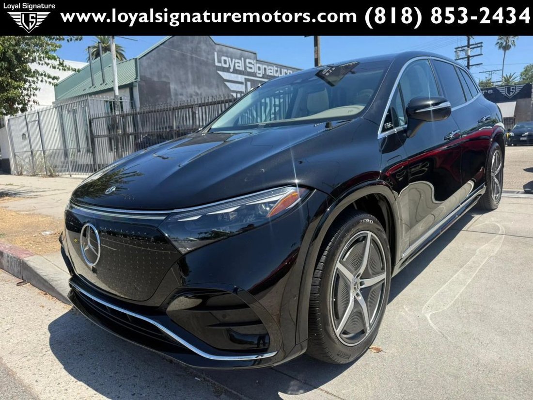 Suv in Van Nuys, CA, United States 3 - 18578372