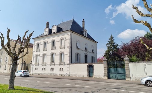 House in Ville Haute-Exterieur Bas, Gray, France 1