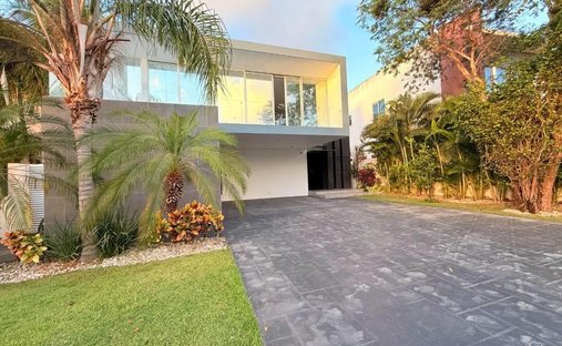 House in Lagos del Sol, Quintana Roo, Mexico 1