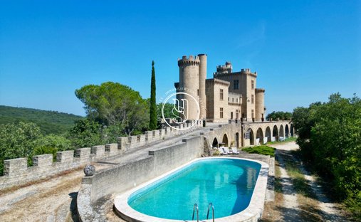 Villa in Uzès, Occitania, France 1