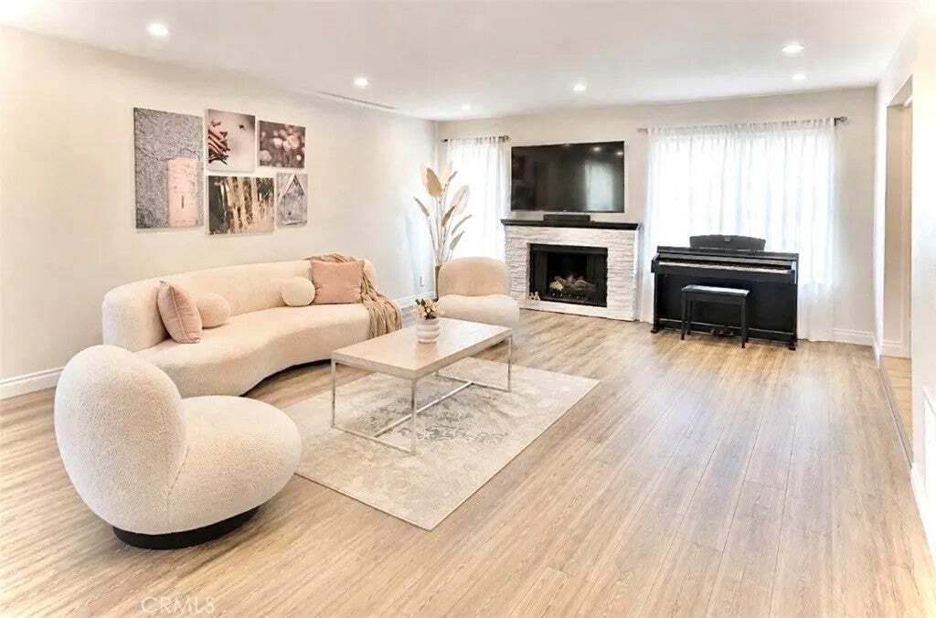 Condo in Irvine, California, United States 3 - 18577222