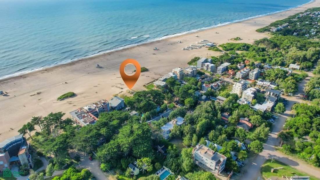 Land in Mar Azul, Buenos Aires Province, Argentina 2 - 17815222