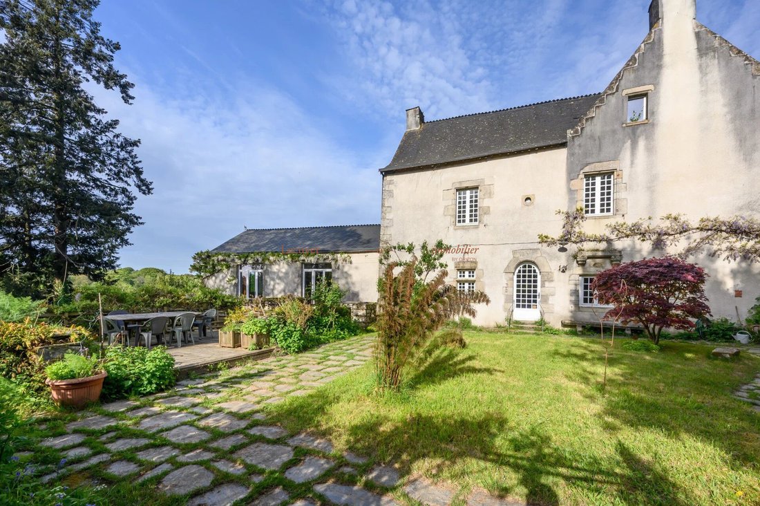 House in Rochefort-en-Terre, Brittany, France 2 - 18385394