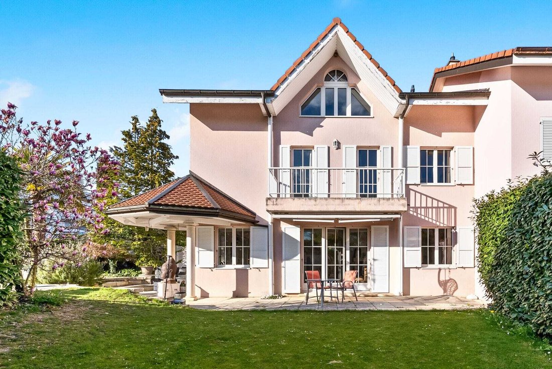 Villa in Préverenges, Vaud, Switzerland 1 - 18575920